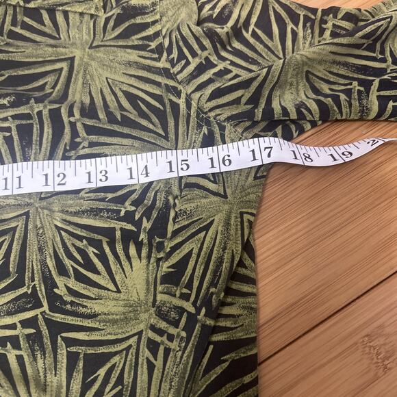 Diane Von Furstenberg 100% Silk Shirt Dress Chrysanthemum Print Classic Sz 8 - Picture 3 of 6